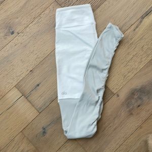 Alo Yoga leggings